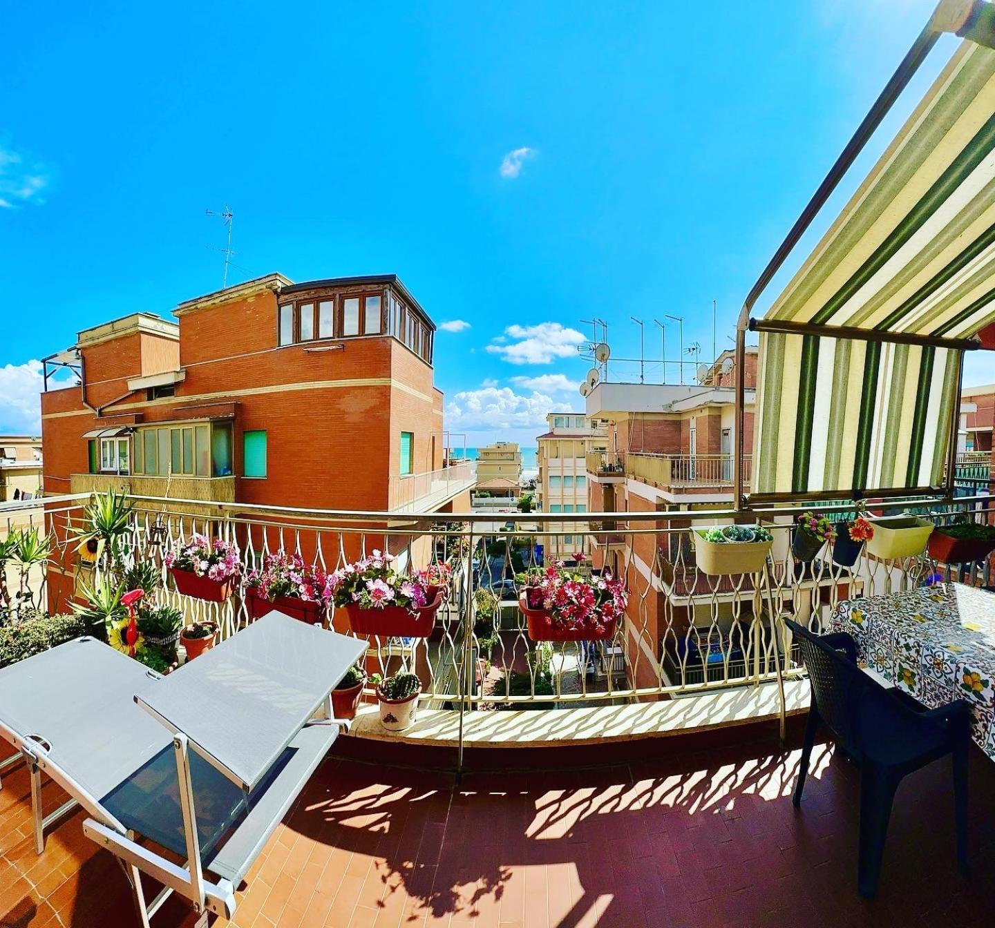 Penthouse Salus Sea View Terrace Apartment Lido di Ostia Ngoại thất bức ảnh