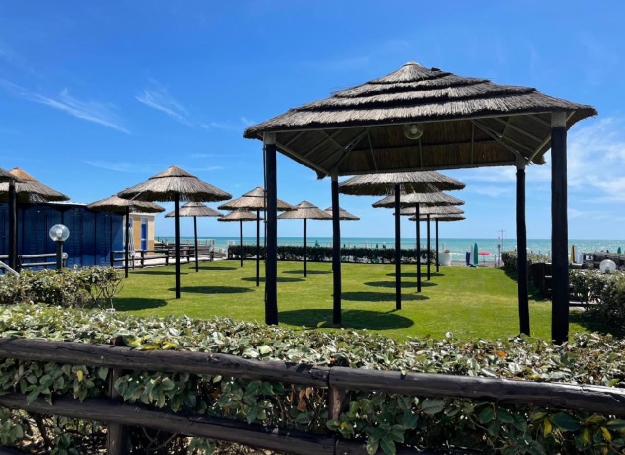 Penthouse Salus Sea View Terrace Apartment Lido di Ostia Ngoại thất bức ảnh